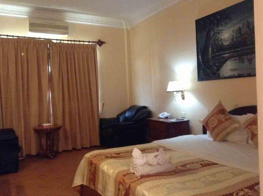 Han Kong Hotel And Restaurant Sziemreap Kültér fotó